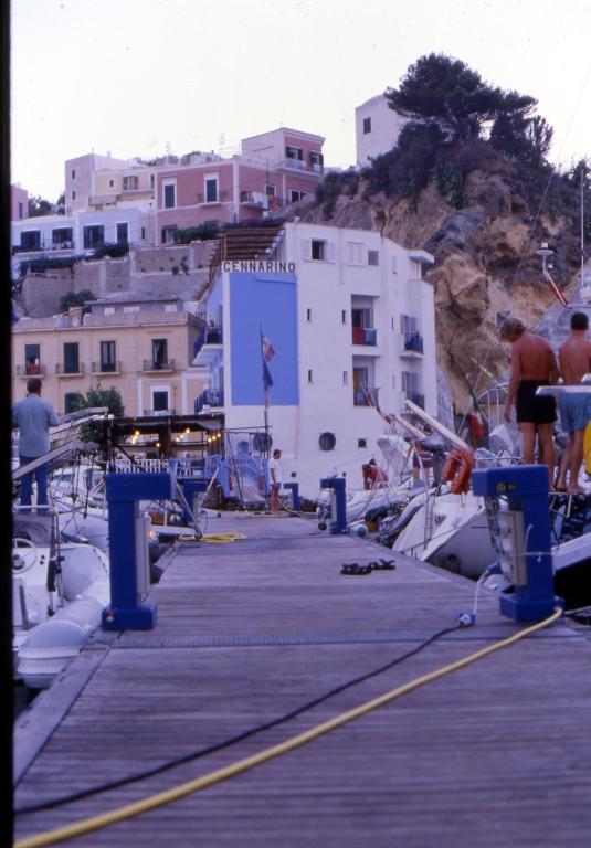 Hotel Gennarino A Mare Ponza Exterior foto
